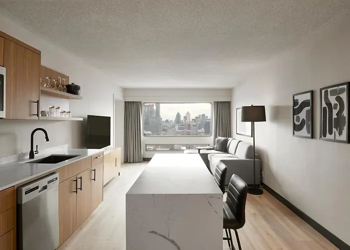 One-Bedroom King Suite